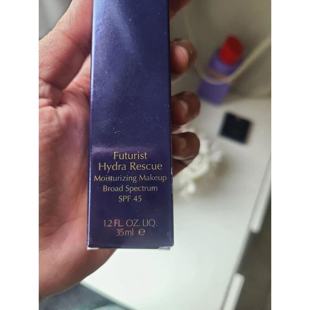 New Estee Lauder Sheer long wear Makeup Foundation, SPF 45, 5W2 Rich Caramel
